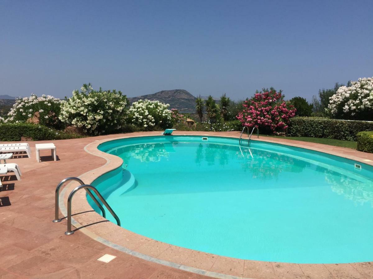 Villa Kate B&B Porto San Paolo  Eksteriør billede