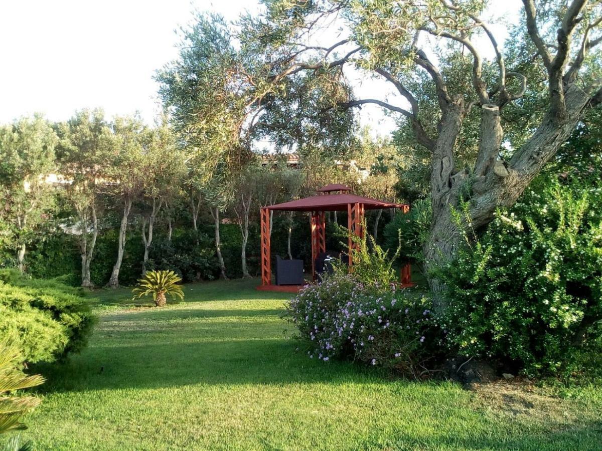 Villa Kate B&B Porto San Paolo  Eksteriør billede