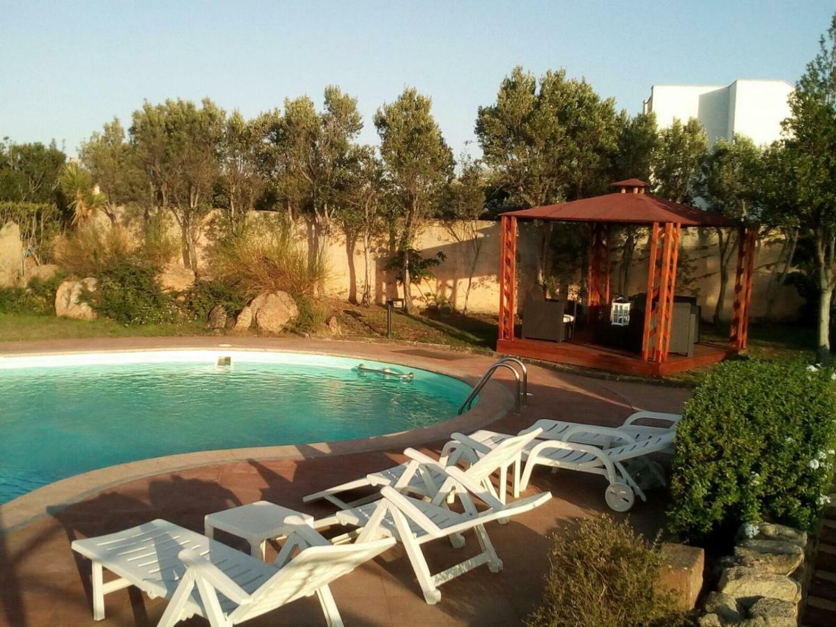 Villa Kate B&B Porto San Paolo  Eksteriør billede