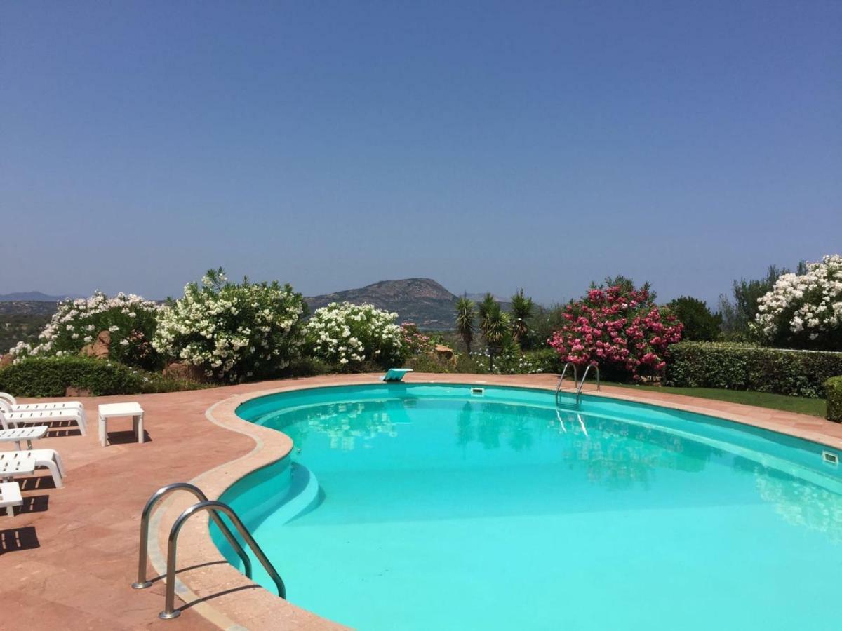 Villa Kate B&B Porto San Paolo  Eksteriør billede
