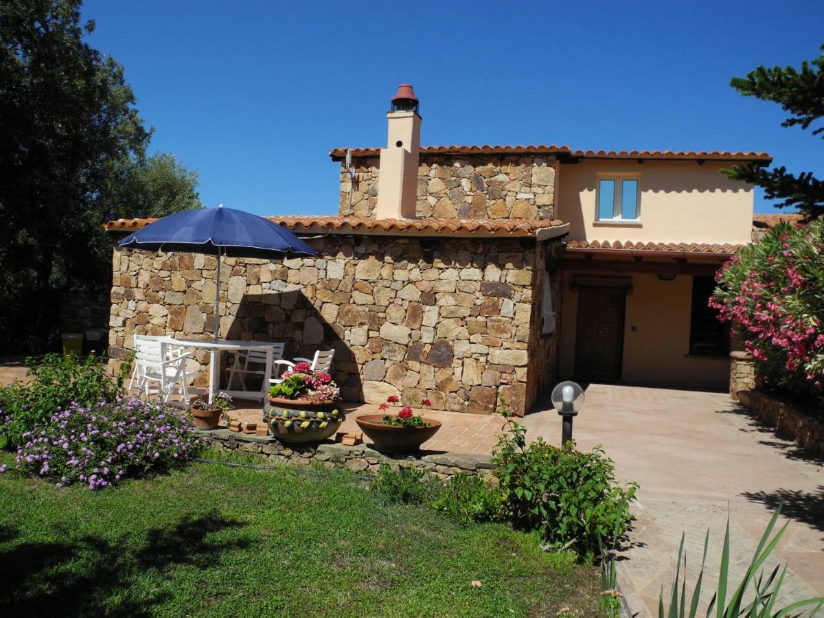 Villa Kate B&B Porto San Paolo  Eksteriør billede