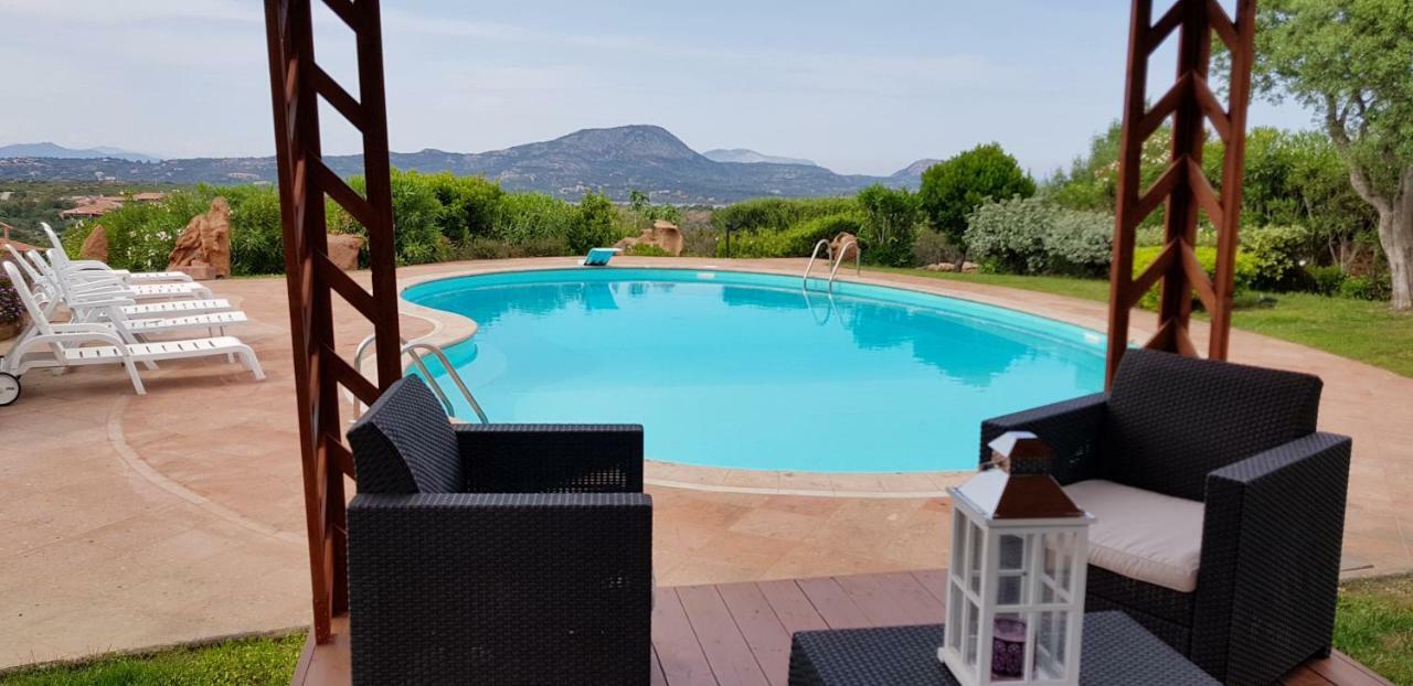 Villa Kate B&B Porto San Paolo  Eksteriør billede