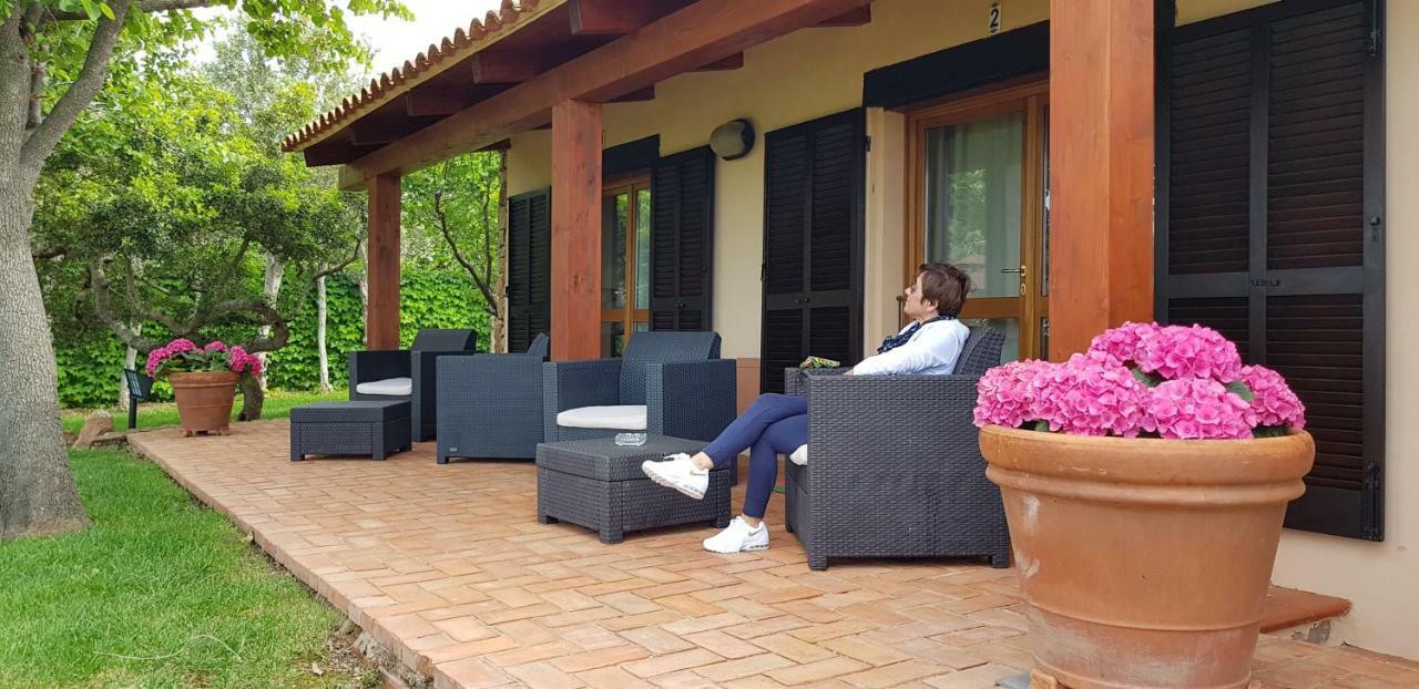 Villa Kate B&B Porto San Paolo  Eksteriør billede