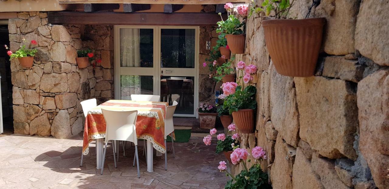 Villa Kate B&B Porto San Paolo  Eksteriør billede