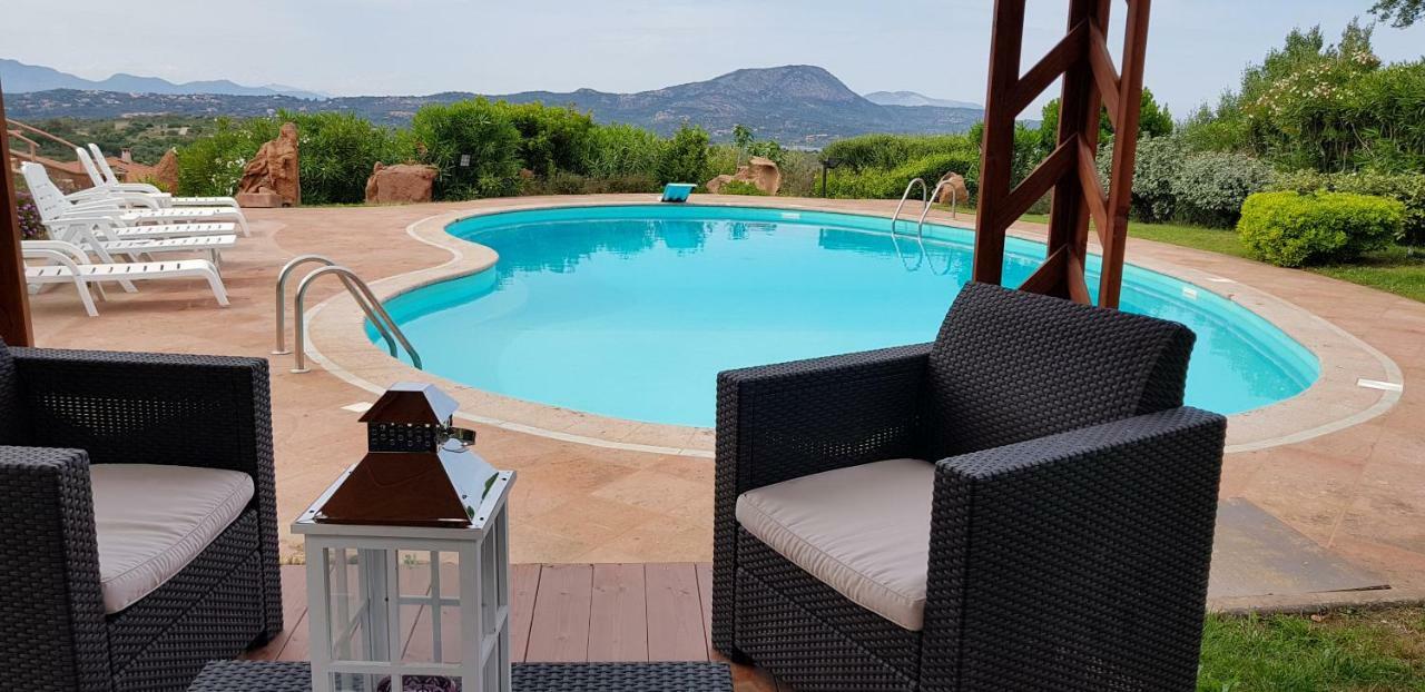 Villa Kate B&B Porto San Paolo  Eksteriør billede